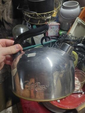 vintage Paul Revere Ware whistling tea kettle.l G-93C